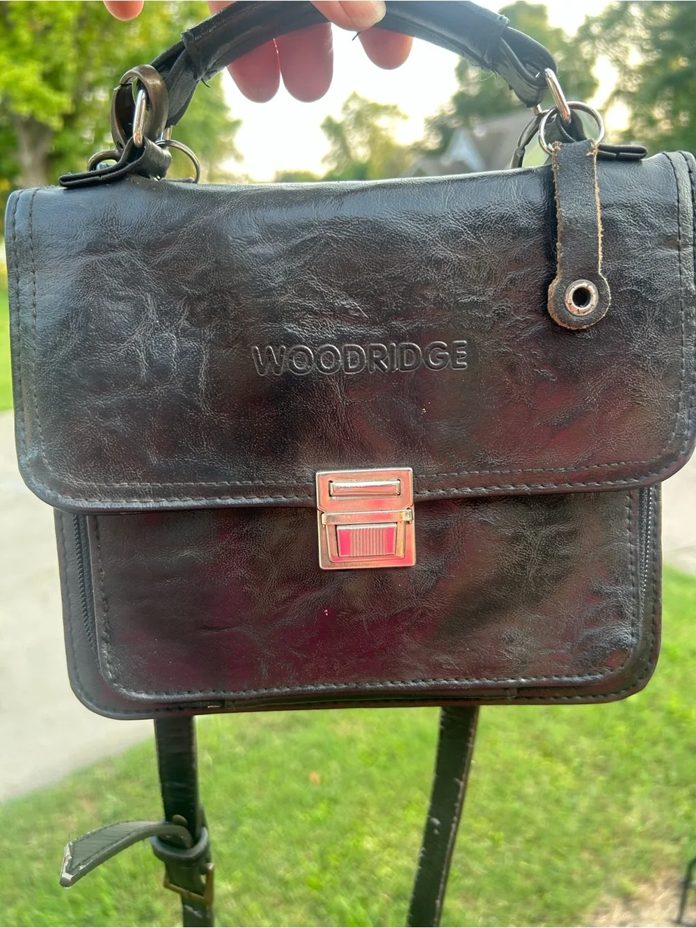 Source Unknown Woodridge Black Leather Briefcase with Silver Hardware